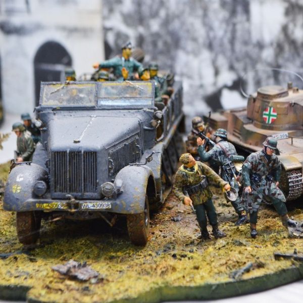 Play as the German army in the Austin tabletop game Bolt Action.